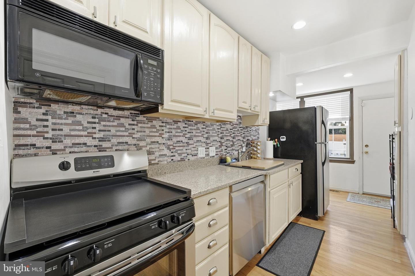 3921 22ND ST NE, WASHINGTON, District Of Columbia 20018, 3 Bedrooms Bedrooms, ,2 BathroomsBathrooms,Residential,For sale,3921 22ND ST NE,DCDC2203224 MLS # DCDC2203224