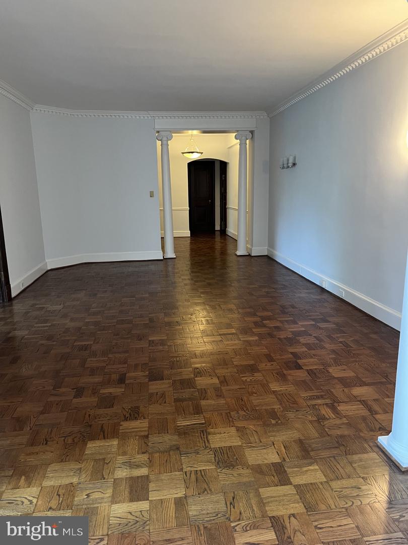 4000 CATHEDRAL AVE NW #309B, WASHINGTON, District Of Columbia 20016, 2 Bedrooms Bedrooms, ,1 BathroomBathrooms,Residential,For sale,4000 CATHEDRAL AVE NW #309B,DCDC2208254 MLS # DCDC2208254