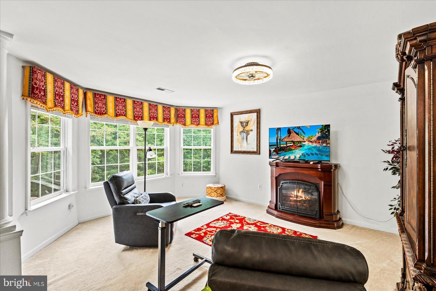 21 WENTWORTH DR, FREDERICKSBURG, Virginia 22406, 7 Bedrooms Bedrooms, ,5 BathroomsBathrooms,Residential,For sale,21 WENTWORTH DR,VAST2040450 MLS # VAST2040450