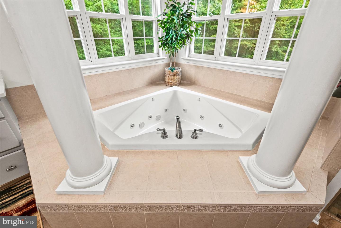 21 WENTWORTH DR, FREDERICKSBURG, Virginia 22406, 7 Bedrooms Bedrooms, ,5 BathroomsBathrooms,Residential,For sale,21 WENTWORTH DR,VAST2040450 MLS # VAST2040450