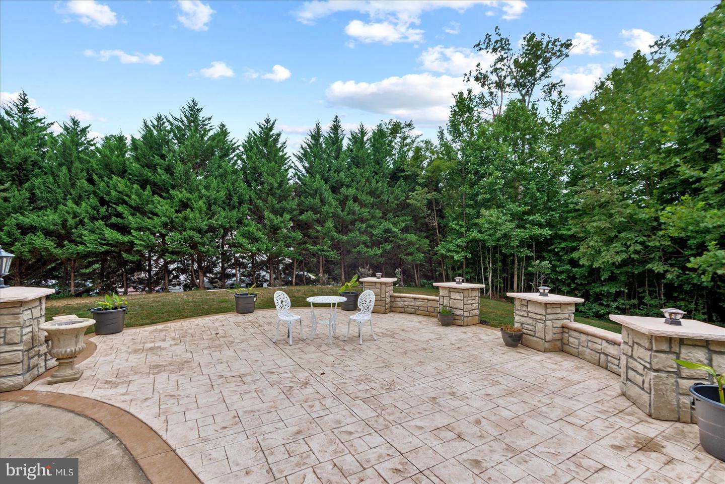 21 WENTWORTH DR, FREDERICKSBURG, Virginia 22406, 7 Bedrooms Bedrooms, ,5 BathroomsBathrooms,Residential,For sale,21 WENTWORTH DR,VAST2040450 MLS # VAST2040450