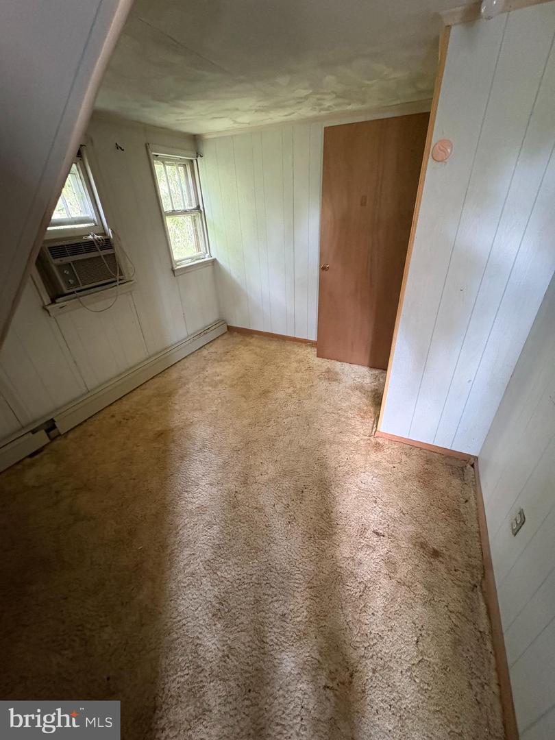 1372 COLES POINT RD, HAGUE, Virginia 22469, 4 Bedrooms Bedrooms, ,2 BathroomsBathrooms,Residential,For sale,1372 COLES POINT RD,VAWE2009580 MLS # VAWE2009580