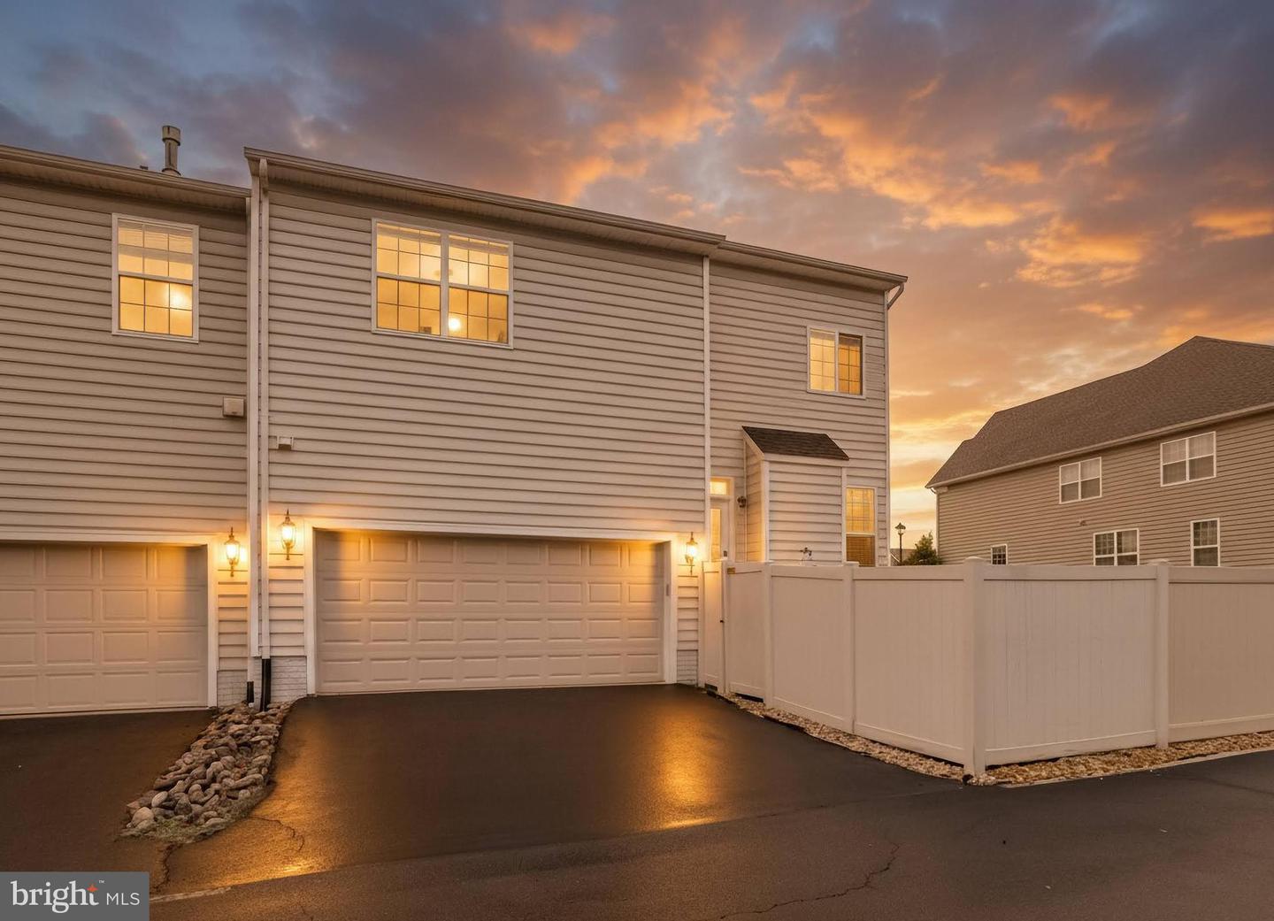 25184 CRESTED WHEAT DR, ALDIE, Virginia 20105, 5 Bedrooms Bedrooms, ,4 BathroomsBathrooms,Residential,For sale,25184 CRESTED WHEAT DR,VALO2106590 MLS # VALO2106590