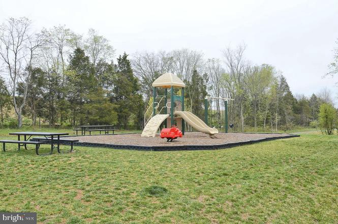 25184 CRESTED WHEAT DR, ALDIE, Virginia 20105, 5 Bedrooms Bedrooms, ,4 BathroomsBathrooms,Residential,For sale,25184 CRESTED WHEAT DR,VALO2106590 MLS # VALO2106590