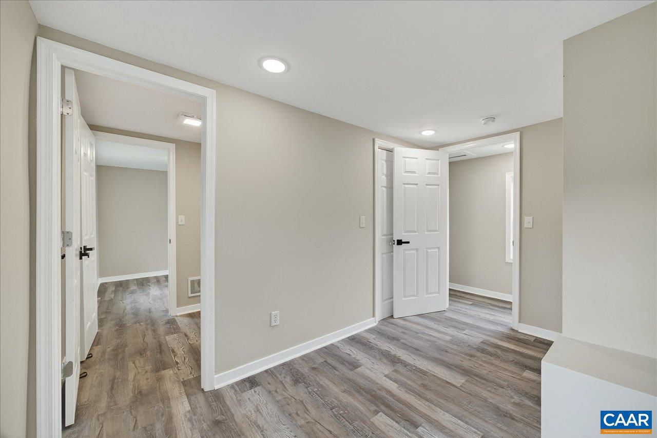 1003 W JOHNSON ST, STAUNTON, Virginia 24401, 2 Bedrooms Bedrooms, ,2 BathroomsBathrooms,Residential,For sale,1003 W JOHNSON ST,669302 MLS # 669302