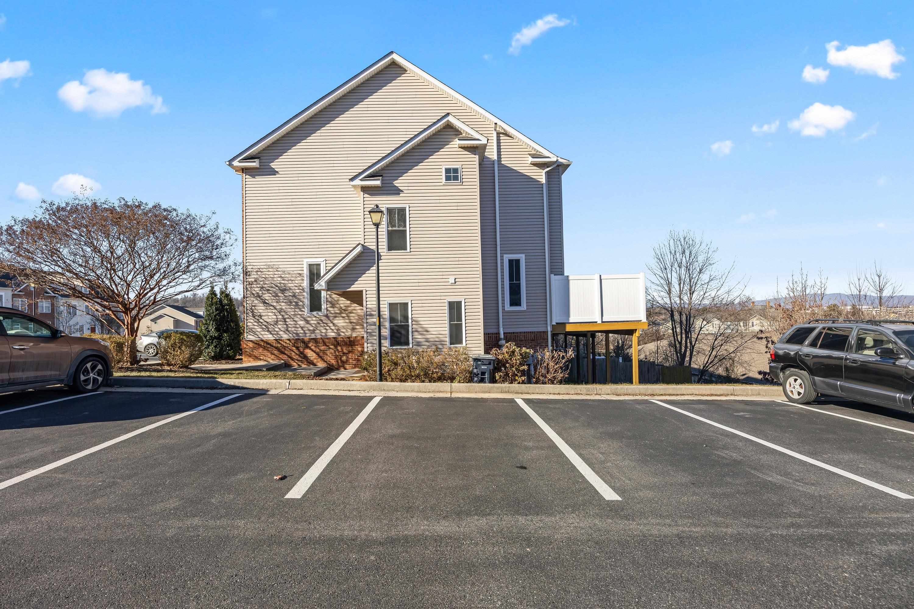 351 BLUE STONE HILLS DR, HARRISONBURG, Virginia 22801, 3 Bedrooms Bedrooms, ,3 BathroomsBathrooms,Residential,351 BLUE STONE HILLS DR,672177 MLS # 672177 351 BLUE STONE HILLS DR, HARRISONBURG, Virginia 22801, 3 Bedrooms Bedrooms, ,3 BathroomsBathrooms,Residential,351 BLUE STONE HILLS DR,672177 MLS # 672177