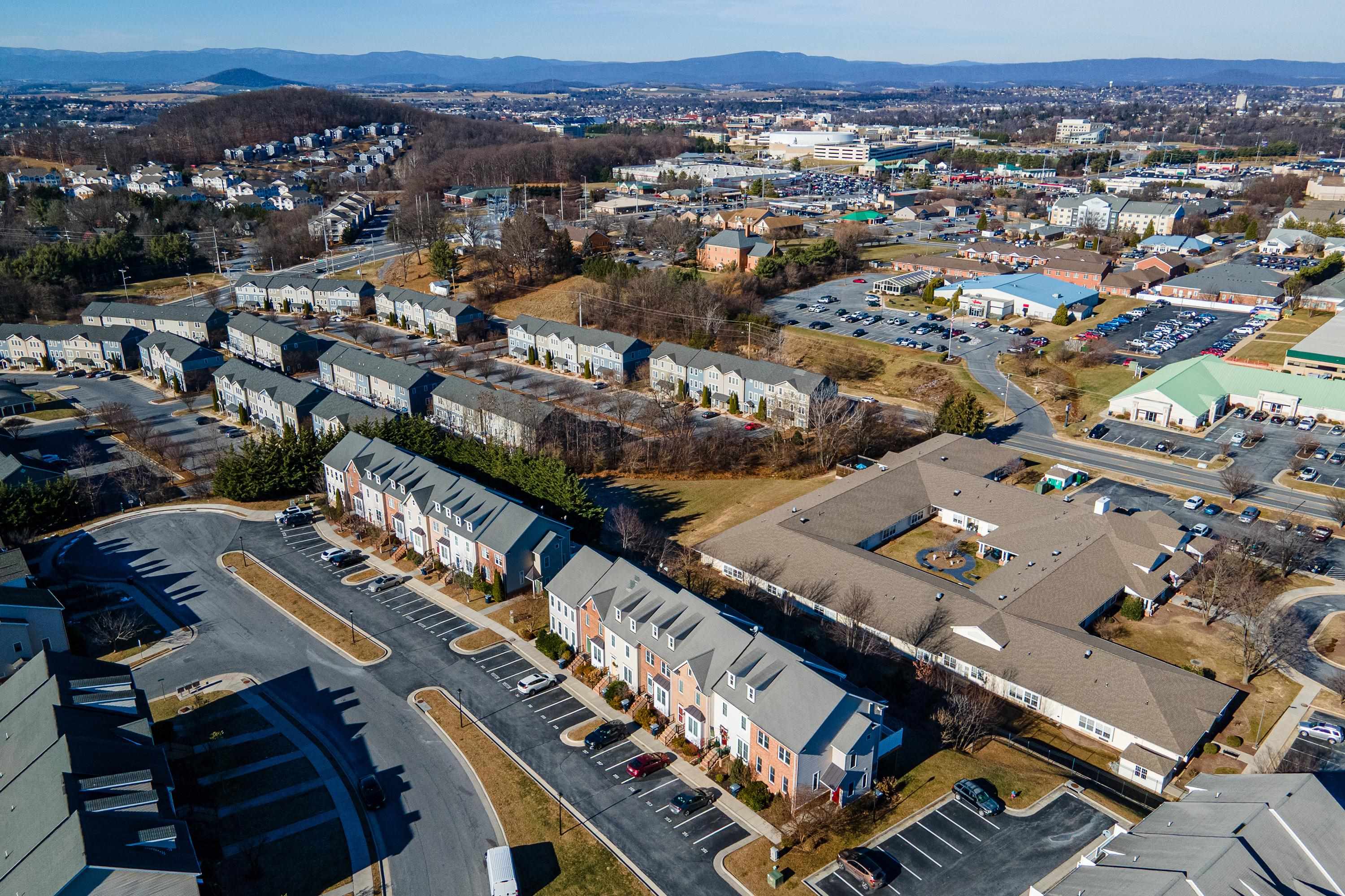 351 BLUE STONE HILLS DR, HARRISONBURG, Virginia 22801, 3 Bedrooms Bedrooms, ,3 BathroomsBathrooms,Residential,351 BLUE STONE HILLS DR,672177 MLS # 672177 351 BLUE STONE HILLS DR, HARRISONBURG, Virginia 22801, 3 Bedrooms Bedrooms, ,3 BathroomsBathrooms,Residential,351 BLUE STONE HILLS DR,672177 MLS # 672177