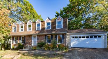 105 SPRINGWOOD DR, FREDERICKSBURG, Virginia 22401, 5 Bedrooms Bedrooms, ,2 BathroomsBathrooms,Residential,For sale,105 SPRINGWOOD DR,VAFB2009164 MLS # VAFB2009164