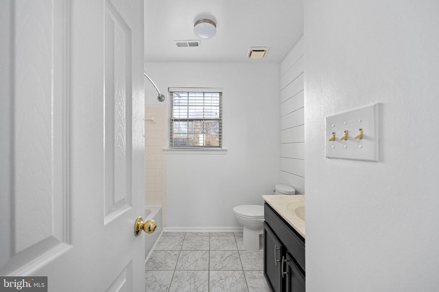 141 NORTHAMPTON BLVD, STAFFORD, Virginia 22554, 4 Bedrooms Bedrooms, ,3 BathroomsBathrooms,Residential,For sale,141 NORTHAMPTON BLVD,VAST2043830 MLS # VAST2043830