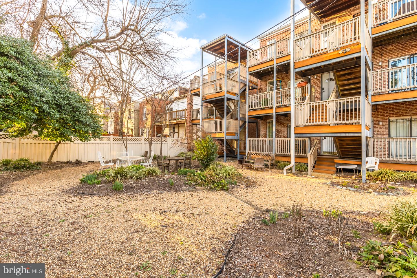 512 U ST NW #3, WASHINGTON, District Of Columbia 20001, 2 Bedrooms Bedrooms, ,1 BathroomBathrooms,Residential,For sale,512 U ST NW #3,DCDC2230600 MLS # DCDC2230600