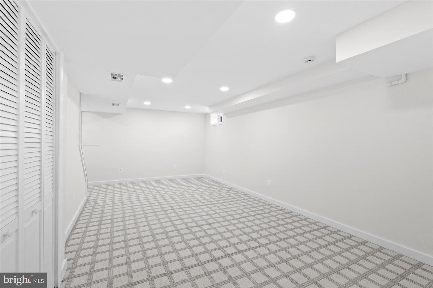 6913 WESTHAMPTON DR, ALEXANDRIA, Virginia 22307, 2 Bedrooms Bedrooms, ,2 BathroomsBathrooms,Residential,For sale,6913 WESTHAMPTON DR,VAFX2281640 MLS # VAFX2281640 6913 WESTHAMPTON DR, ALEXANDRIA, Virginia 22307, 2 Bedrooms Bedrooms, ,2 BathroomsBathrooms,Residential,For sale,6913 WESTHAMPTON DR,VAFX2281640 MLS # VAFX2281640