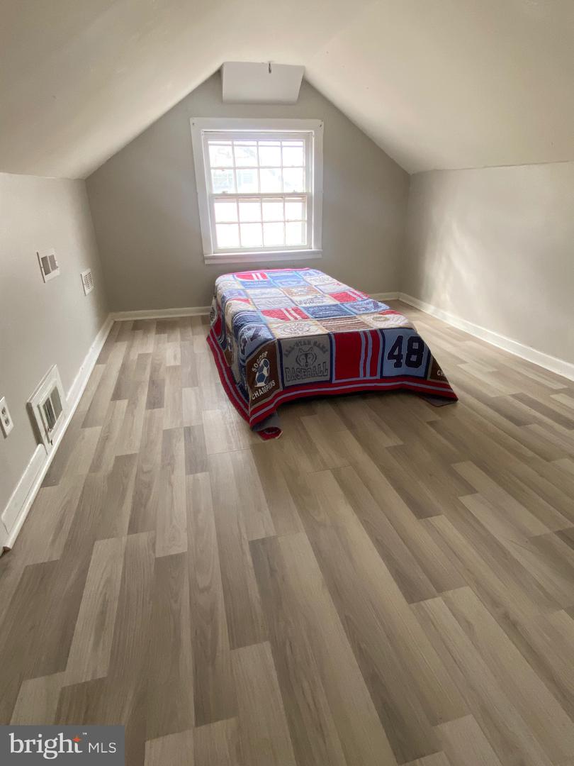 3007 ELMWOOD DR, ALEXANDRIA, Virginia 22303, 5 Bedrooms Bedrooms, ,3 BathroomsBathrooms,Residential,For sale,3007 ELMWOOD DR,VAFX2281802 MLS # VAFX2281802