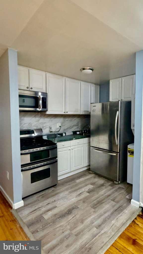 3007 ELMWOOD DR, ALEXANDRIA, Virginia 22303, 4 Bedrooms Bedrooms, ,2 BathroomsBathrooms,Residential,For sale,3007 ELMWOOD DR,VAFX2281802 MLS # VAFX2281802