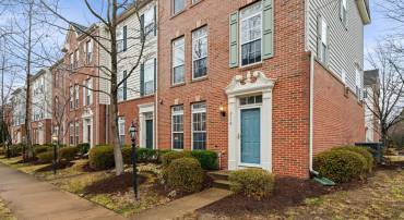 2116 ABBOTTSBURY WAY, WOODBRIDGE, Virginia 22191, 3 Bedrooms Bedrooms, ,2 BathroomsBathrooms,Residential,For sale,2116 ABBOTTSBURY WAY,VAPW2109408 MLS # VAPW2109408