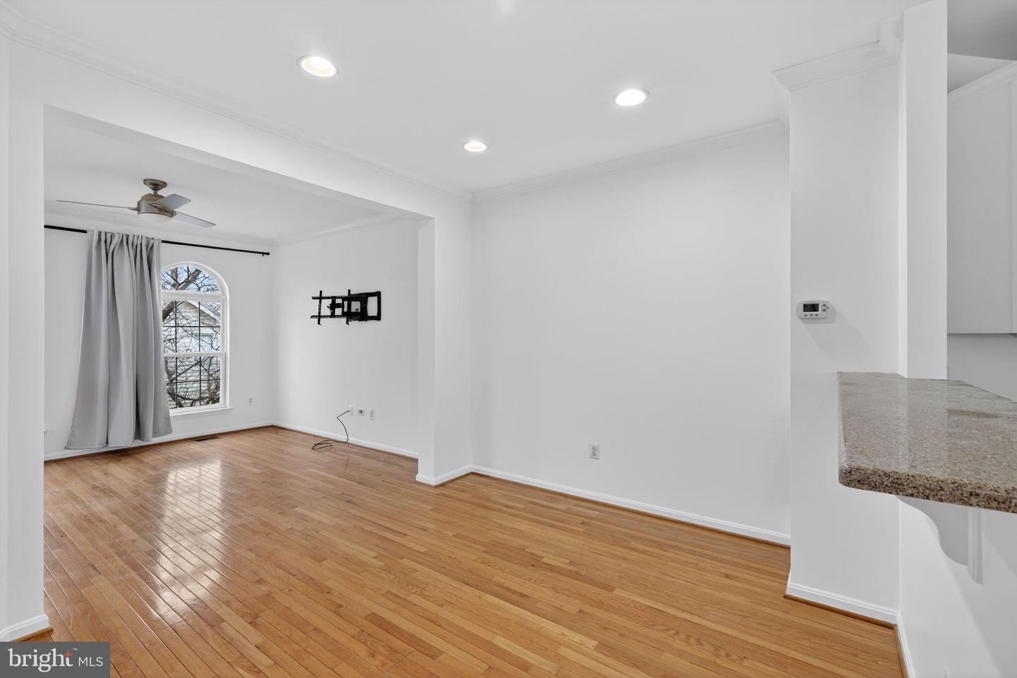 5457 PATUXENT KNOLL PL, ALEXANDRIA, Virginia 22312, 3 Bedrooms Bedrooms, 7 Rooms Rooms,3 BathroomsBathrooms,Residential,For sale,5457 PATUXENT KNOLL PL,VAFX2283158 MLS # VAFX2283158