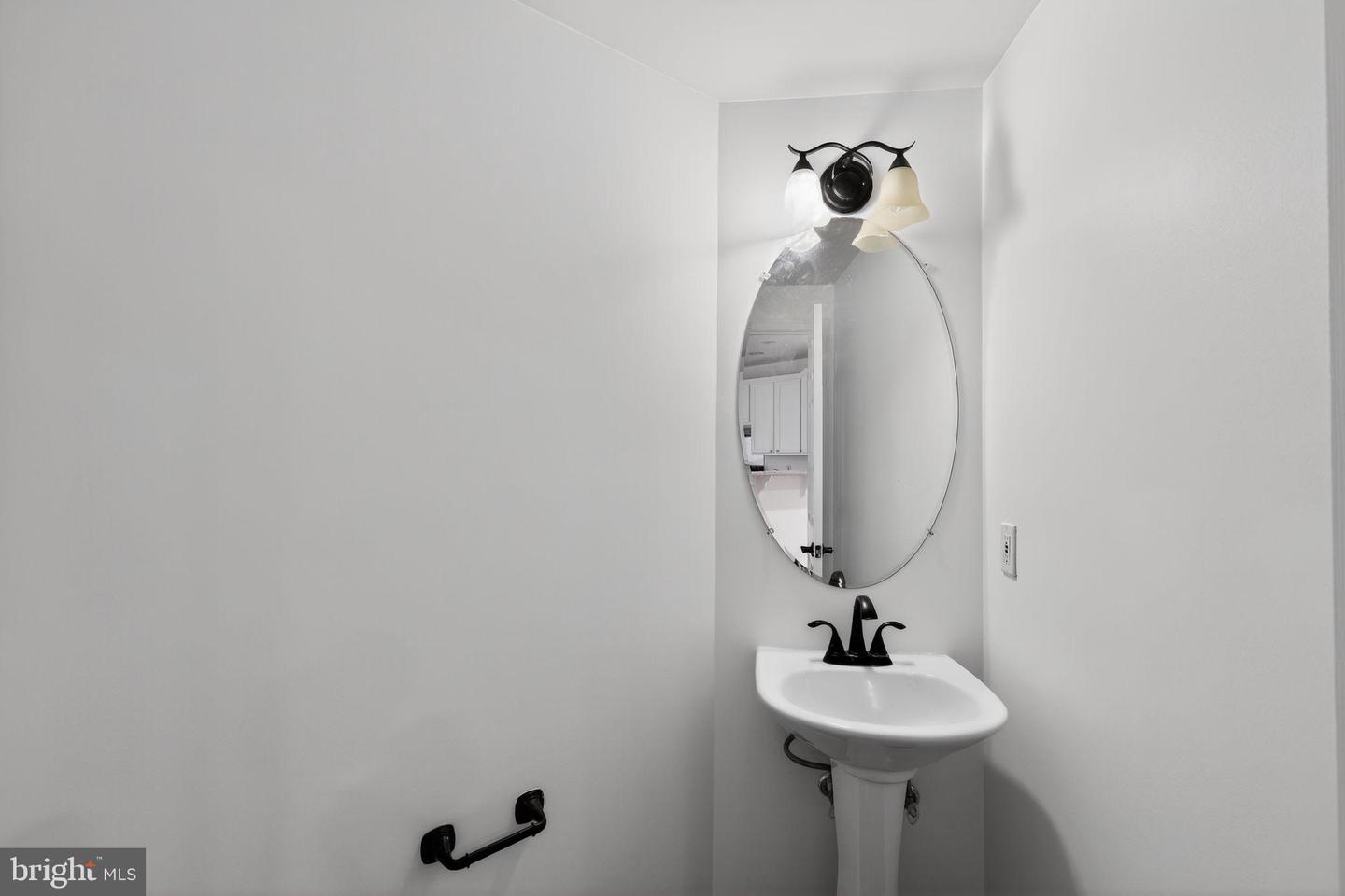 5457 PATUXENT KNOLL PL, ALEXANDRIA, Virginia 22312, 3 Bedrooms Bedrooms, 7 Rooms Rooms,3 BathroomsBathrooms,Residential,For sale,5457 PATUXENT KNOLL PL,VAFX2283158 MLS # VAFX2283158