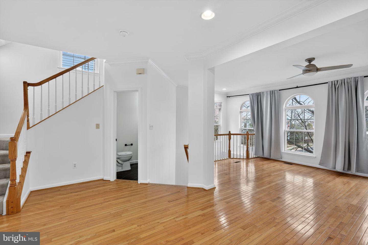 5457 PATUXENT KNOLL PL, ALEXANDRIA, Virginia 22312, 3 Bedrooms Bedrooms, 7 Rooms Rooms,3 BathroomsBathrooms,Residential,For sale,5457 PATUXENT KNOLL PL,VAFX2283158 MLS # VAFX2283158