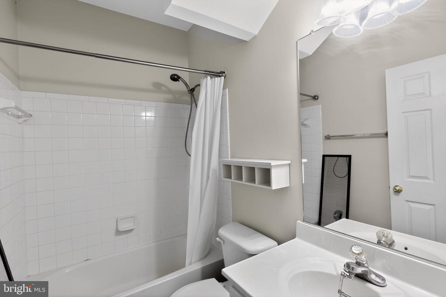 5457 PATUXENT KNOLL PL, ALEXANDRIA, Virginia 22312, 3 Bedrooms Bedrooms, 7 Rooms Rooms,3 BathroomsBathrooms,Residential,For sale,5457 PATUXENT KNOLL PL,VAFX2283158 MLS # VAFX2283158