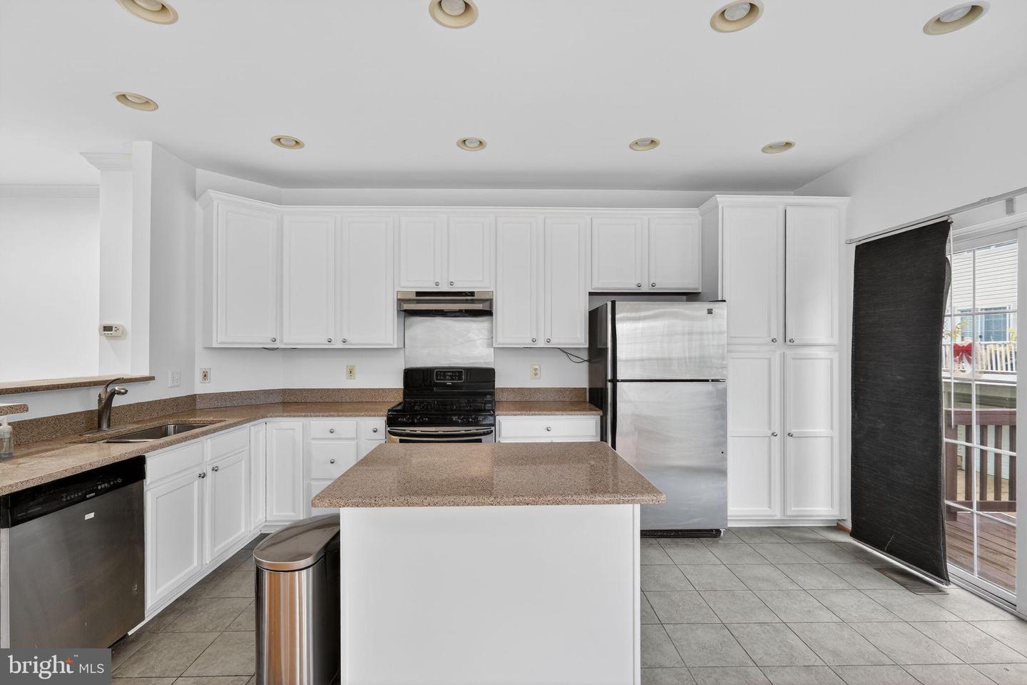 5457 PATUXENT KNOLL PL, ALEXANDRIA, Virginia 22312, 3 Bedrooms Bedrooms, 7 Rooms Rooms,3 BathroomsBathrooms,Residential,For sale,5457 PATUXENT KNOLL PL,VAFX2283158 MLS # VAFX2283158