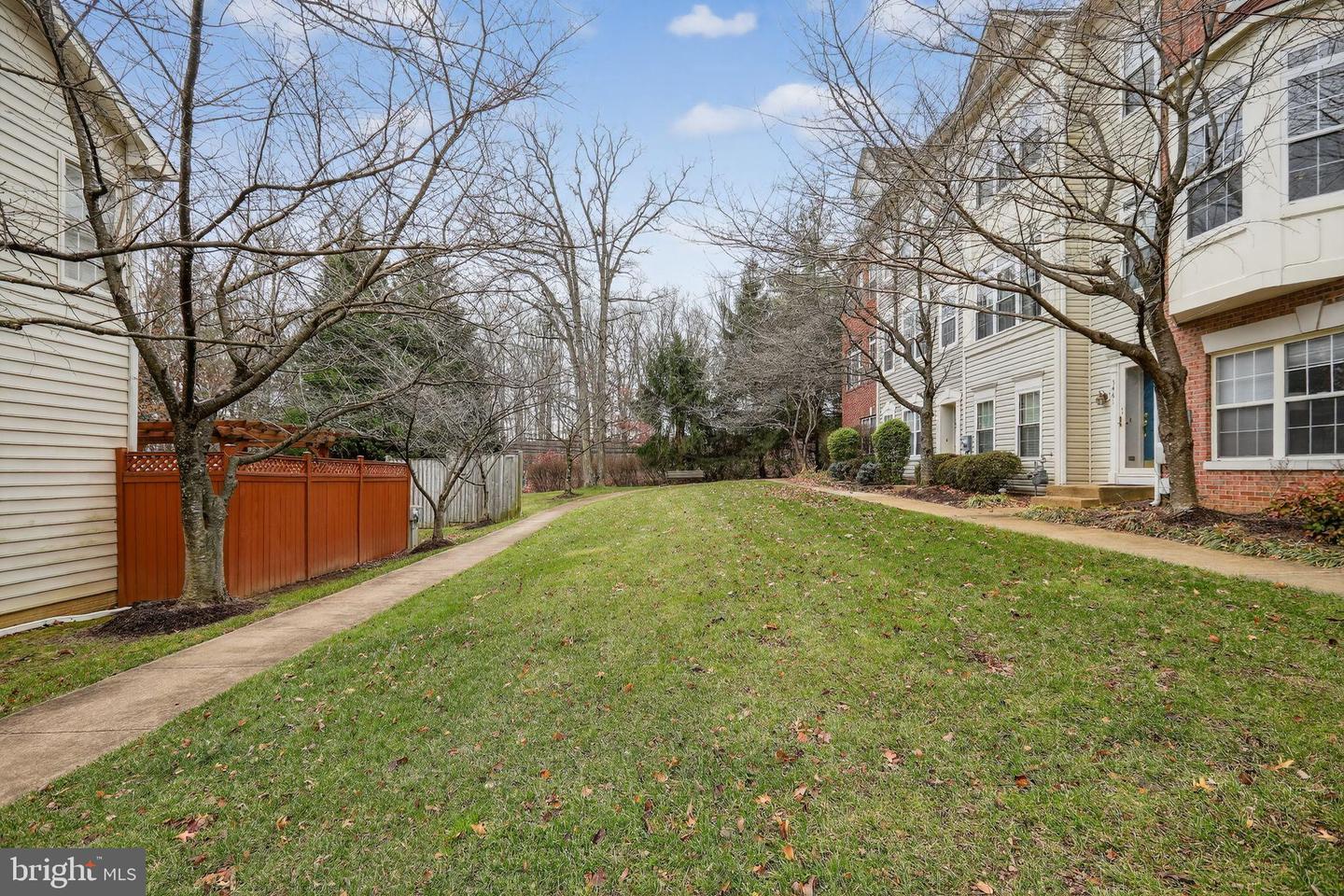 5457 PATUXENT KNOLL PL, ALEXANDRIA, Virginia 22312, 3 Bedrooms Bedrooms, 7 Rooms Rooms,3 BathroomsBathrooms,Residential,For sale,5457 PATUXENT KNOLL PL,VAFX2283158 MLS # VAFX2283158