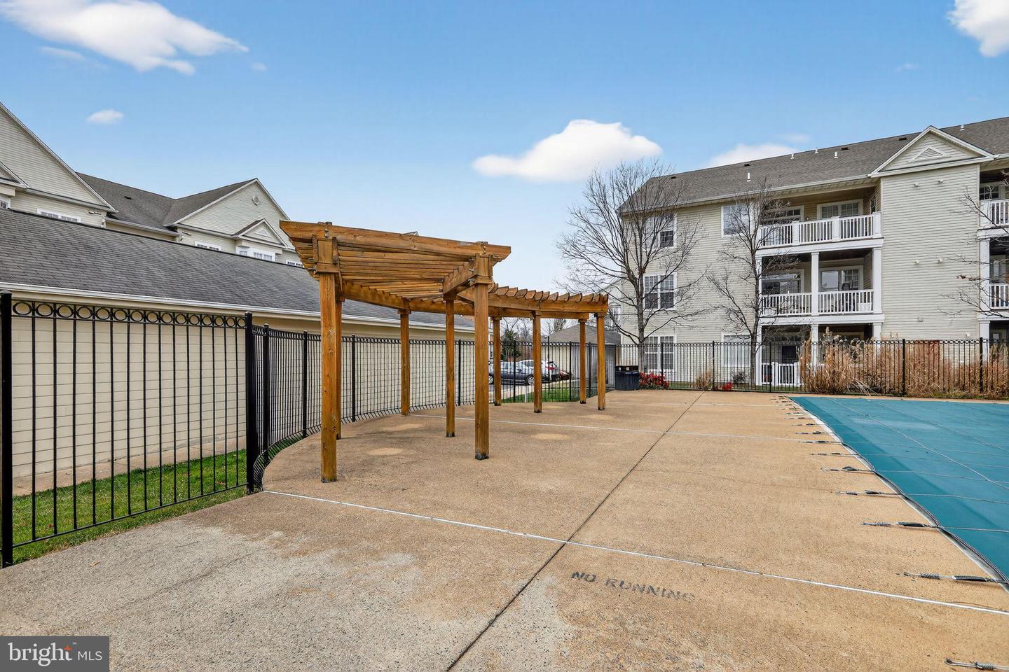 5457 PATUXENT KNOLL PL, ALEXANDRIA, Virginia 22312, 3 Bedrooms Bedrooms, 7 Rooms Rooms,3 BathroomsBathrooms,Residential,For sale,5457 PATUXENT KNOLL PL,VAFX2283158 MLS # VAFX2283158