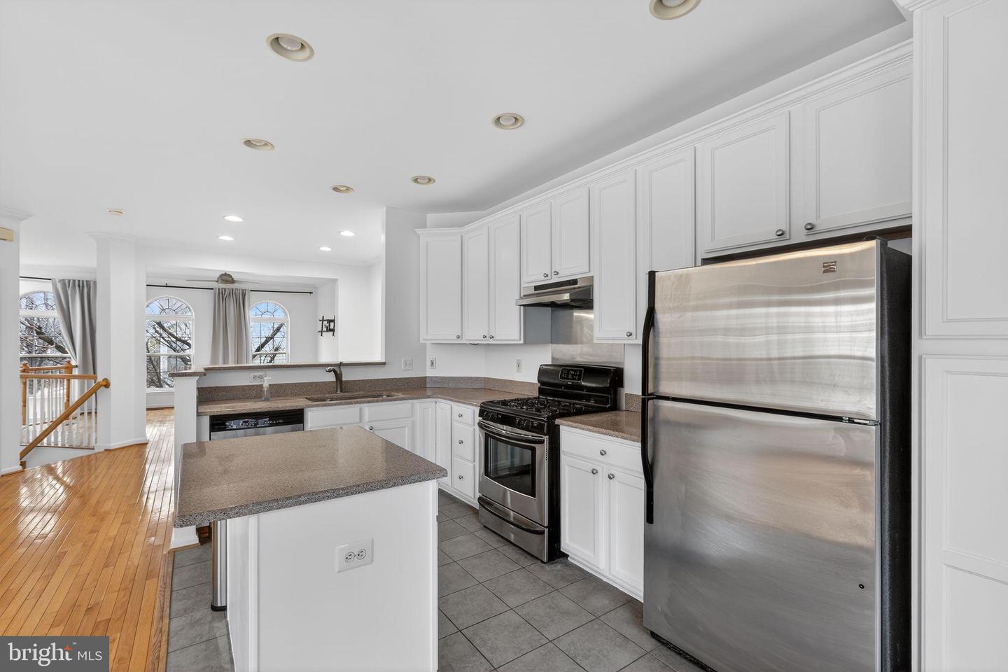 5457 PATUXENT KNOLL PL, ALEXANDRIA, Virginia 22312, 3 Bedrooms Bedrooms, 7 Rooms Rooms,3 BathroomsBathrooms,Residential,For sale,5457 PATUXENT KNOLL PL,VAFX2283158 MLS # VAFX2283158