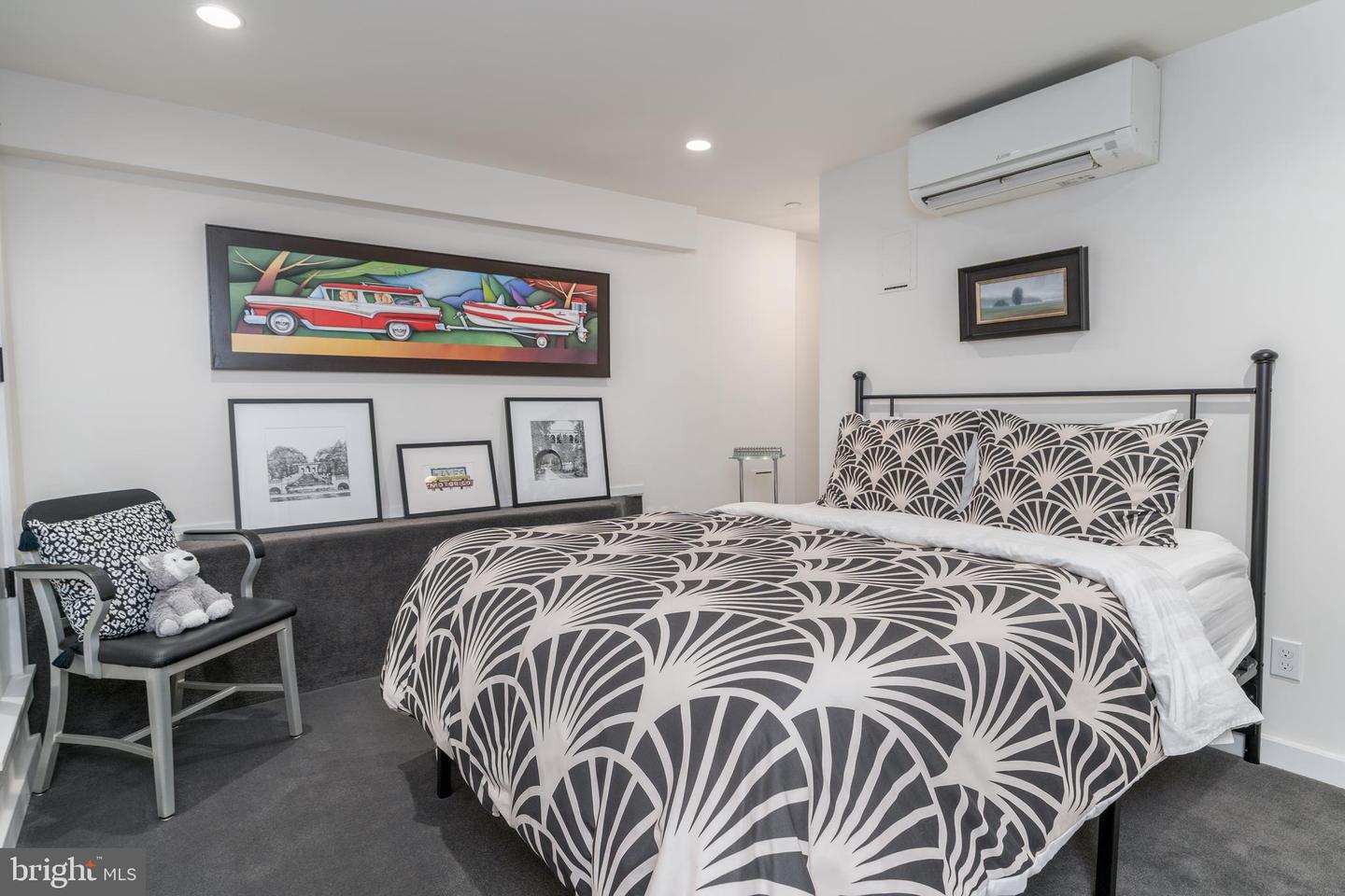 1737 CHURCH ST NW, WASHINGTON, District Of Columbia 20036, 4 Bedrooms Bedrooms, ,3 BathroomsBathrooms,Residential,For sale,1737 CHURCH ST NW,DCDC2239194 MLS # DCDC2239194