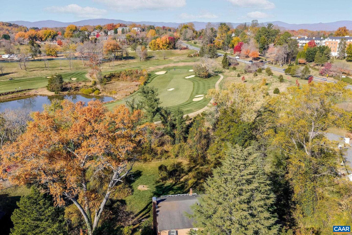 4 CANTERBURY RD, CHARLOTTESVILLE, Virginia 22903, 6 Bedrooms Bedrooms, ,5 BathroomsBathrooms,Residential,For sale,4 CANTERBURY RD,672126 MLS # 672126