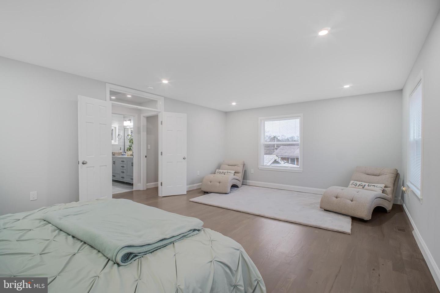 8227 FRYE RD, ALEXANDRIA, Virginia 22309, 5 Bedrooms Bedrooms, ,3 BathroomsBathrooms,Residential,For sale,8227 FRYE RD,VAFX2284104 MLS # VAFX2284104