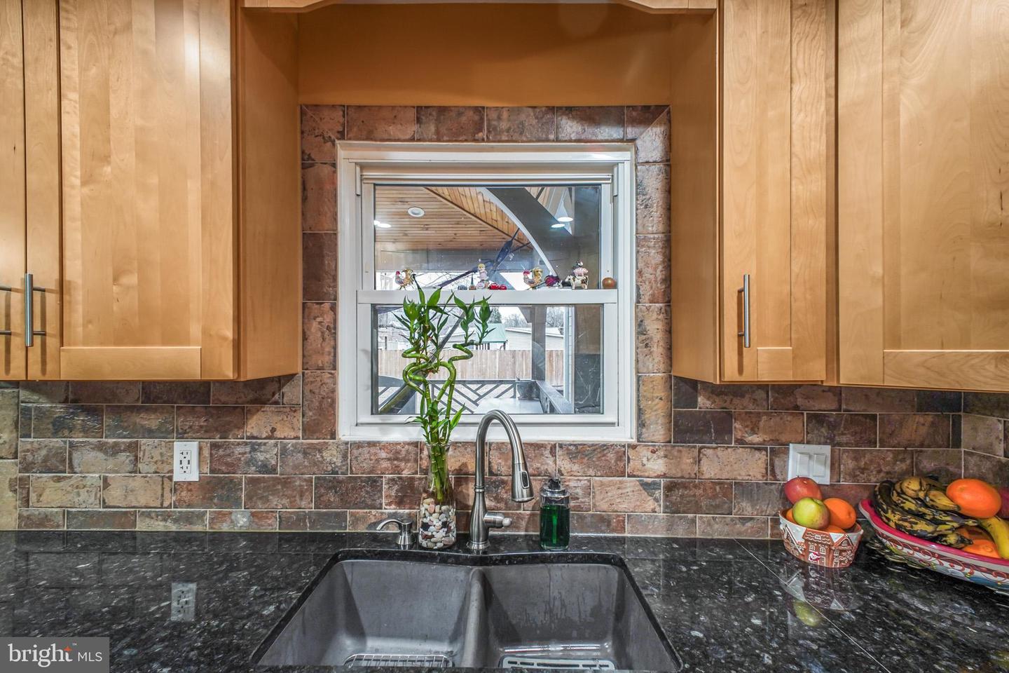 8227 FRYE RD, ALEXANDRIA, Virginia 22309, 5 Bedrooms Bedrooms, ,3 BathroomsBathrooms,Residential,For sale,8227 FRYE RD,VAFX2284104 MLS # VAFX2284104