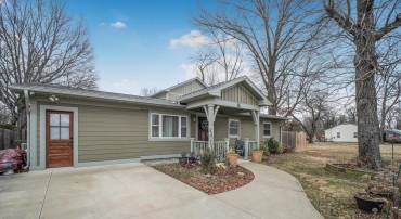 8227 FRYE RD, ALEXANDRIA, Virginia 22309, 5 Bedrooms Bedrooms, ,3 BathroomsBathrooms,Residential,For sale,8227 FRYE RD,VAFX2284104 MLS # VAFX2284104