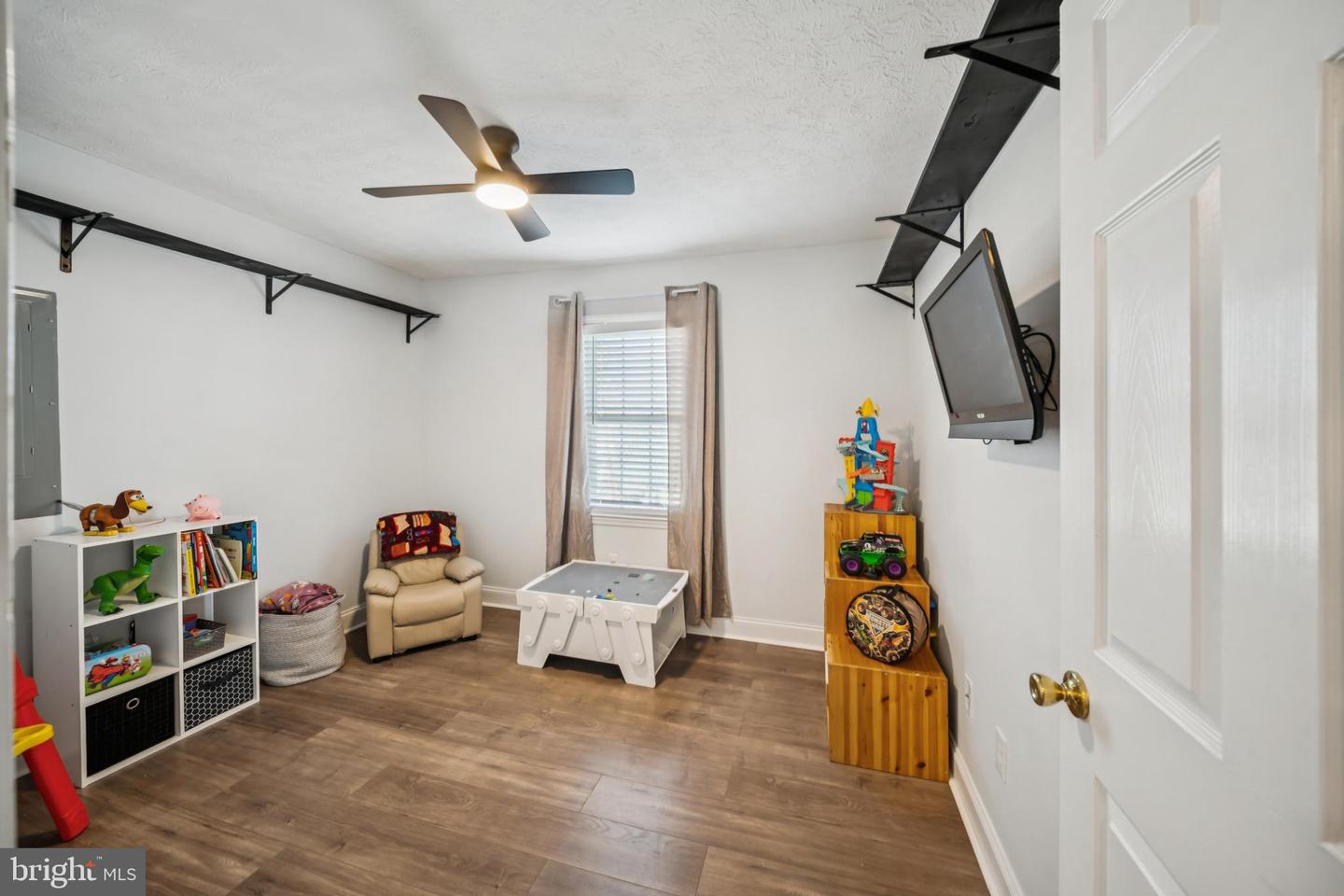 102 W LIBERTY ST, STAUNTON, Virginia 24401, 3 Bedrooms Bedrooms, 5 Rooms Rooms,2 BathroomsBathrooms,Residential,For sale,102 W LIBERTY ST,VASC2000766 MLS # VASC2000766 102 W LIBERTY ST, STAUNTON, Virginia 24401, 3 Bedrooms Bedrooms, 5 Rooms Rooms,2 BathroomsBathrooms,Residential,For sale,102 W LIBERTY ST,VASC2000766 MLS # VASC2000766