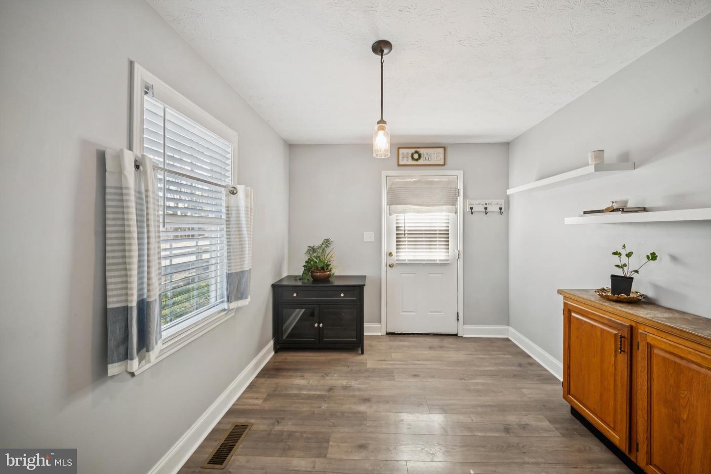 102 W LIBERTY ST, STAUNTON, Virginia 24401, 3 Bedrooms Bedrooms, 5 Rooms Rooms,2 BathroomsBathrooms,Residential,For sale,102 W LIBERTY ST,VASC2000766 MLS # VASC2000766 102 W LIBERTY ST, STAUNTON, Virginia 24401, 3 Bedrooms Bedrooms, 5 Rooms Rooms,2 BathroomsBathrooms,Residential,For sale,102 W LIBERTY ST,VASC2000766 MLS # VASC2000766