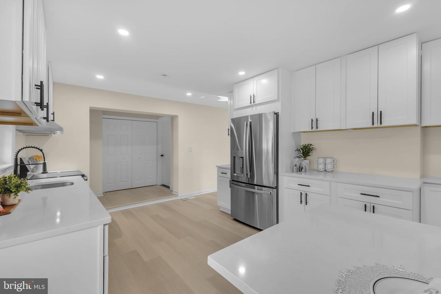 6400 INWOOD DR, SPRINGFIELD, Virginia 22150, 5 Bedrooms Bedrooms, ,3 BathroomsBathrooms,Residential,For sale,6400 INWOOD DR,VAFX2284174 MLS # VAFX2284174