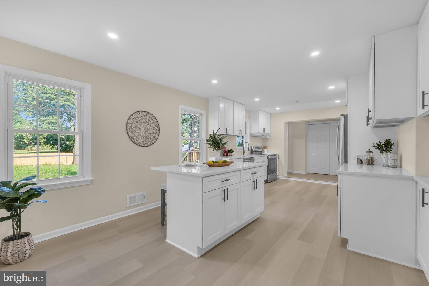 6400 INWOOD DR, SPRINGFIELD, Virginia 22150, 5 Bedrooms Bedrooms, ,3 BathroomsBathrooms,Residential,For sale,6400 INWOOD DR,VAFX2284174 MLS # VAFX2284174