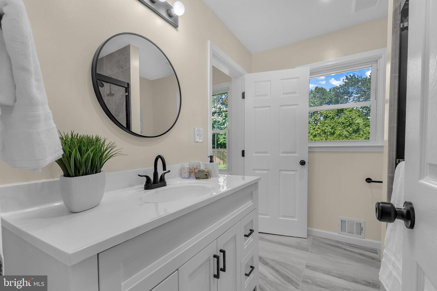 6400 INWOOD DR, SPRINGFIELD, Virginia 22150, 5 Bedrooms Bedrooms, ,3 BathroomsBathrooms,Residential,For sale,6400 INWOOD DR,VAFX2284174 MLS # VAFX2284174