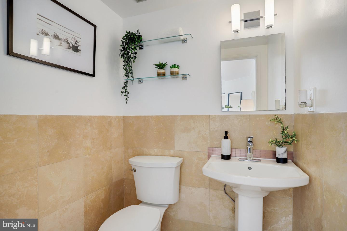 1616 Q ST NW #14, WASHINGTON, District Of Columbia 20009, 2 Bedrooms Bedrooms, ,2 BathroomsBathrooms,Residential,For sale,1616 Q ST NW #14,DCDC2239760 MLS # DCDC2239760