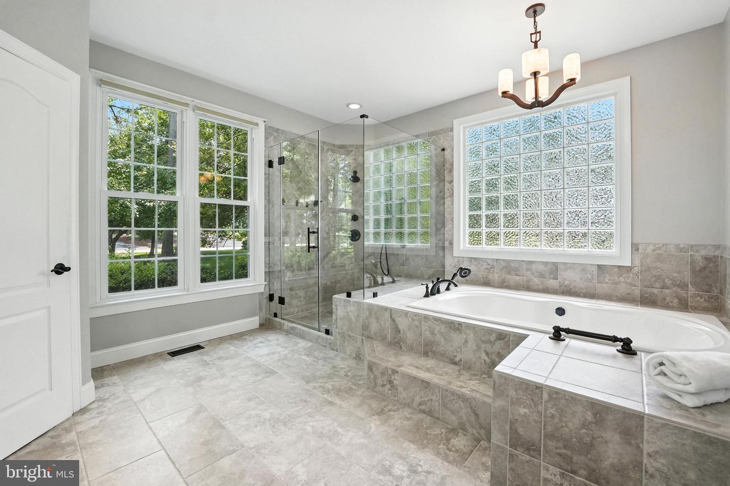 11606 STONEWALL JACKSON DR, SPOTSYLVANIA, Virginia 22551, 4 Bedrooms Bedrooms, ,2 BathroomsBathrooms,Residential,For sale,11606 STONEWALL JACKSON DR,VASP2038418 MLS # VASP2038418