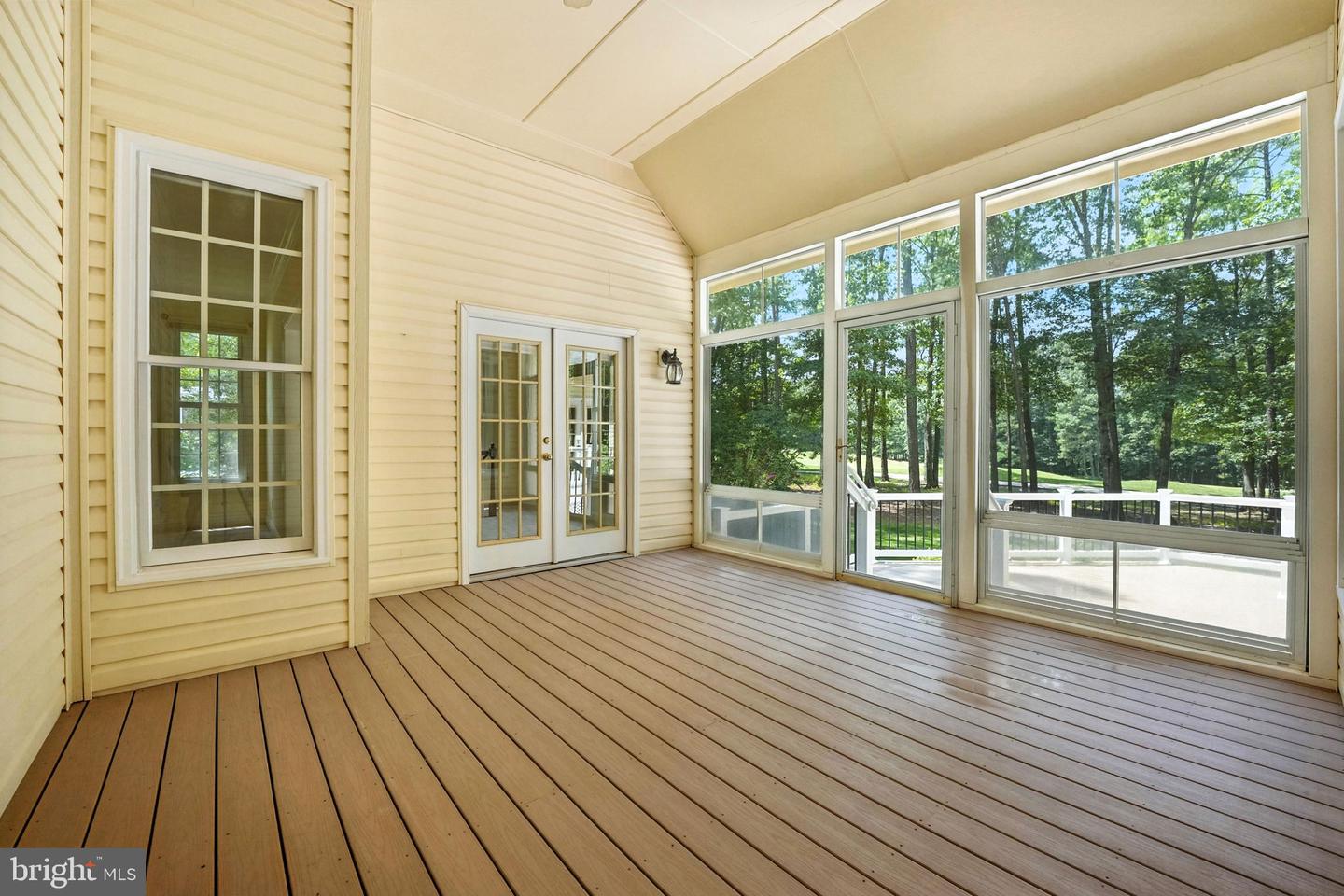 11606 STONEWALL JACKSON DR, SPOTSYLVANIA, Virginia 22551, 4 Bedrooms Bedrooms, ,2 BathroomsBathrooms,Residential,For sale,11606 STONEWALL JACKSON DR,VASP2038418 MLS # VASP2038418