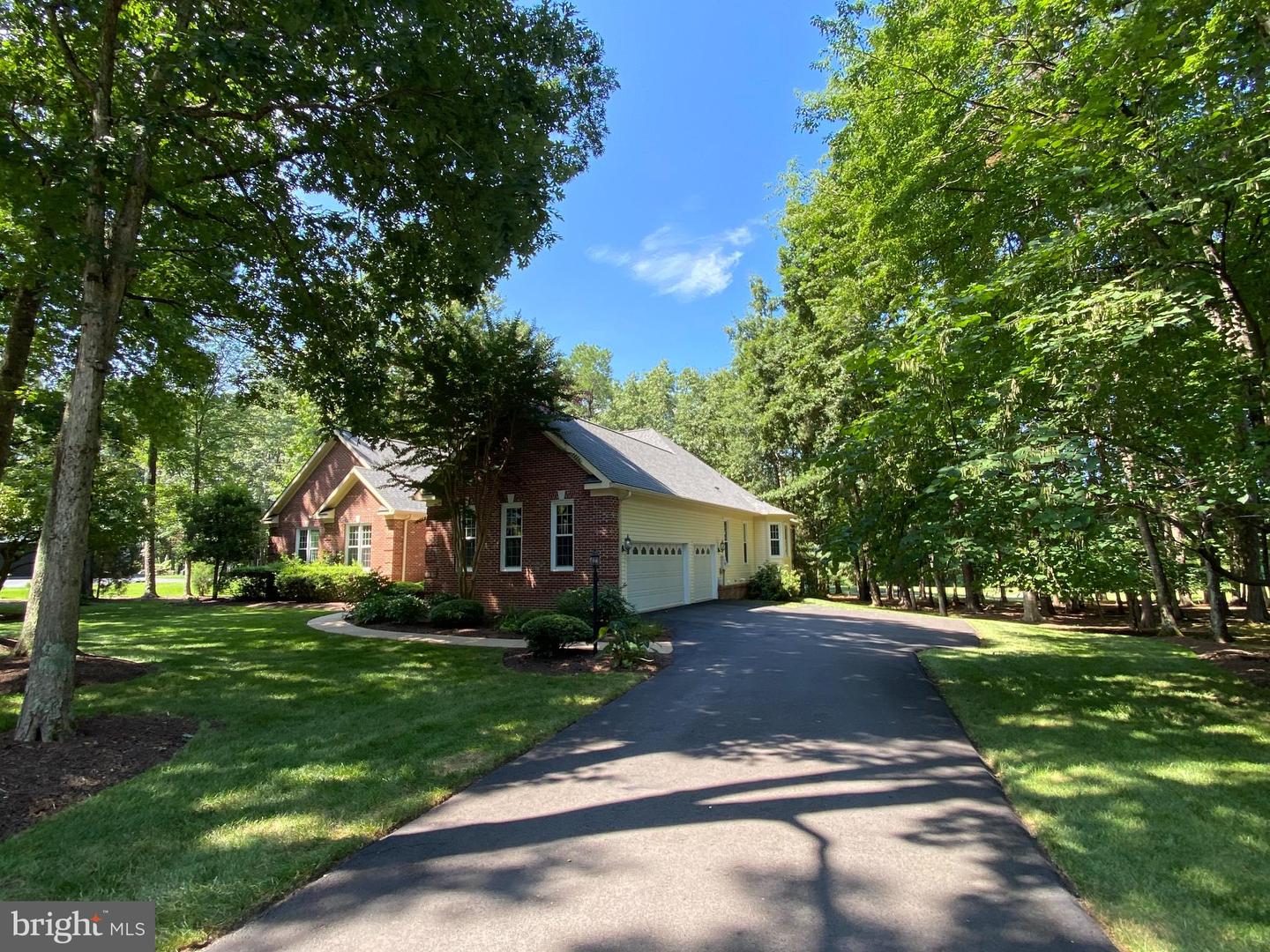 11606 STONEWALL JACKSON DR, SPOTSYLVANIA, Virginia 22551, 4 Bedrooms Bedrooms, ,2 BathroomsBathrooms,Residential,For sale,11606 STONEWALL JACKSON DR,VASP2038418 MLS # VASP2038418