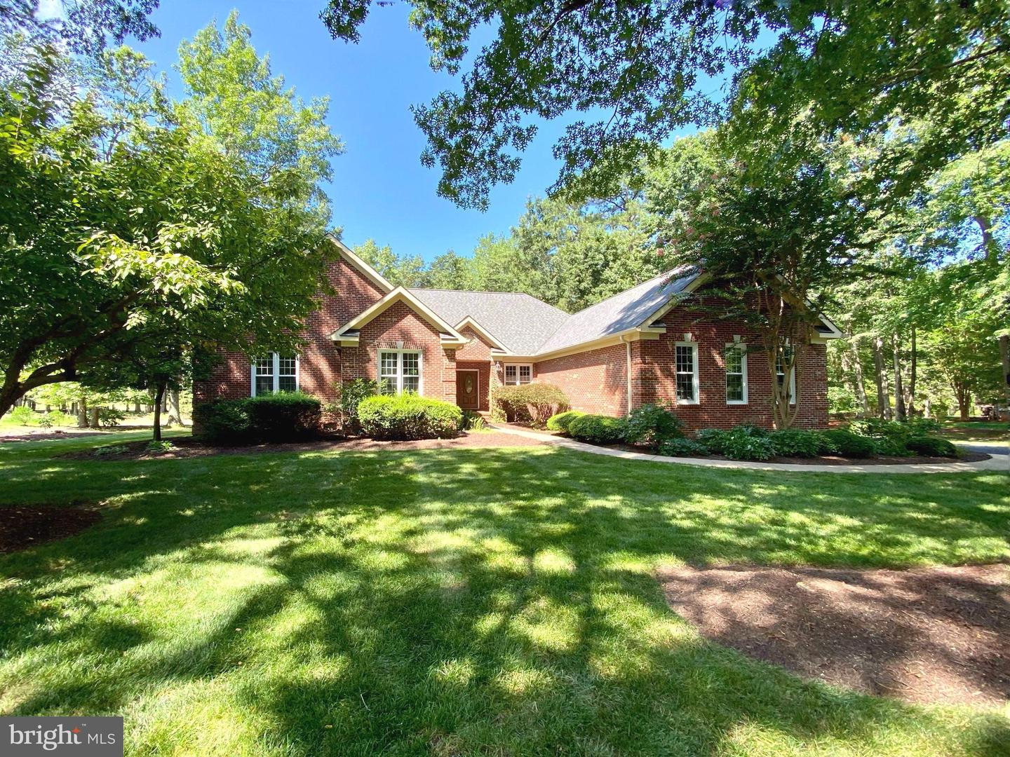 11606 STONEWALL JACKSON DR, SPOTSYLVANIA, Virginia 22551, 4 Bedrooms Bedrooms, ,2 BathroomsBathrooms,Residential,For sale,11606 STONEWALL JACKSON DR,VASP2038418 MLS # VASP2038418