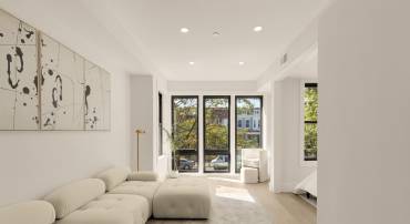 3923 14TH ST NW #4, WASHINGTON, District Of Columbia 20011, 2 Bedrooms Bedrooms, ,2 BathroomsBathrooms,Residential,For sale,3923 14TH ST NW #4,DCDC2239794 MLS # DCDC2239794