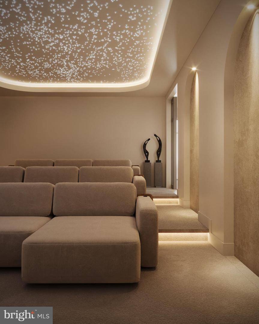 8111 GEORGETOWN PIKE, MCLEAN, Virginia 22102, 6 Bedrooms Bedrooms, ,6 BathroomsBathrooms,Residential,For sale,8111 GEORGETOWN PIKE,VAFX2284196 MLS # VAFX2284196