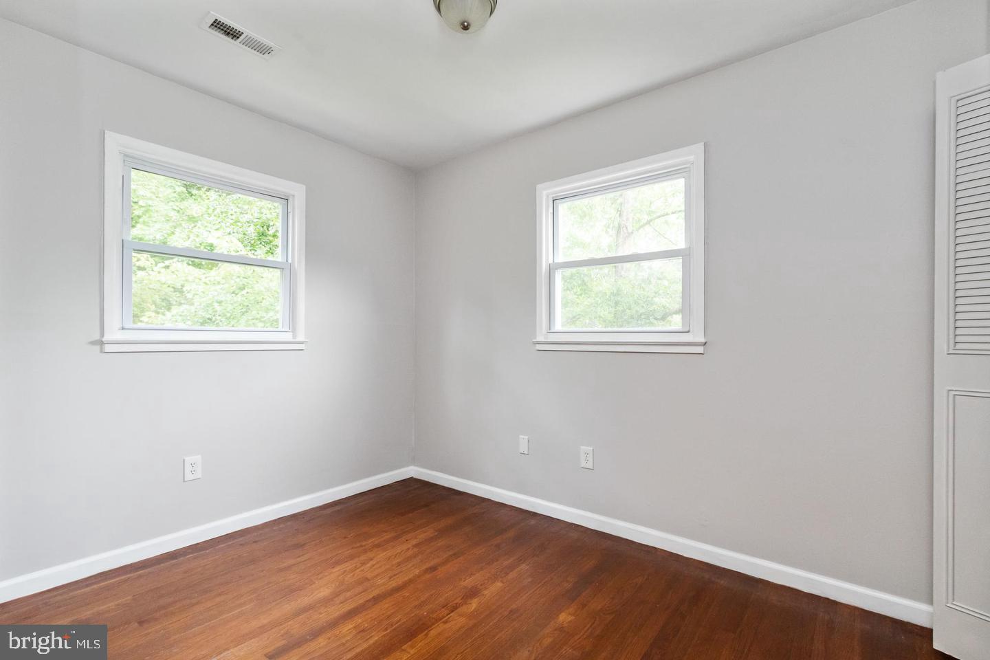 3206 BURBANK LN, WOODBRIDGE, Virginia 22193, 4 Bedrooms Bedrooms, ,2 BathroomsBathrooms,Residential,For sale,3206 BURBANK LN,VAPW2109946 MLS # VAPW2109946 3206 BURBANK LN, WOODBRIDGE, Virginia 22193, 4 Bedrooms Bedrooms, ,2 BathroomsBathrooms,Residential,For sale,3206 BURBANK LN,VAPW2109946 MLS # VAPW2109946