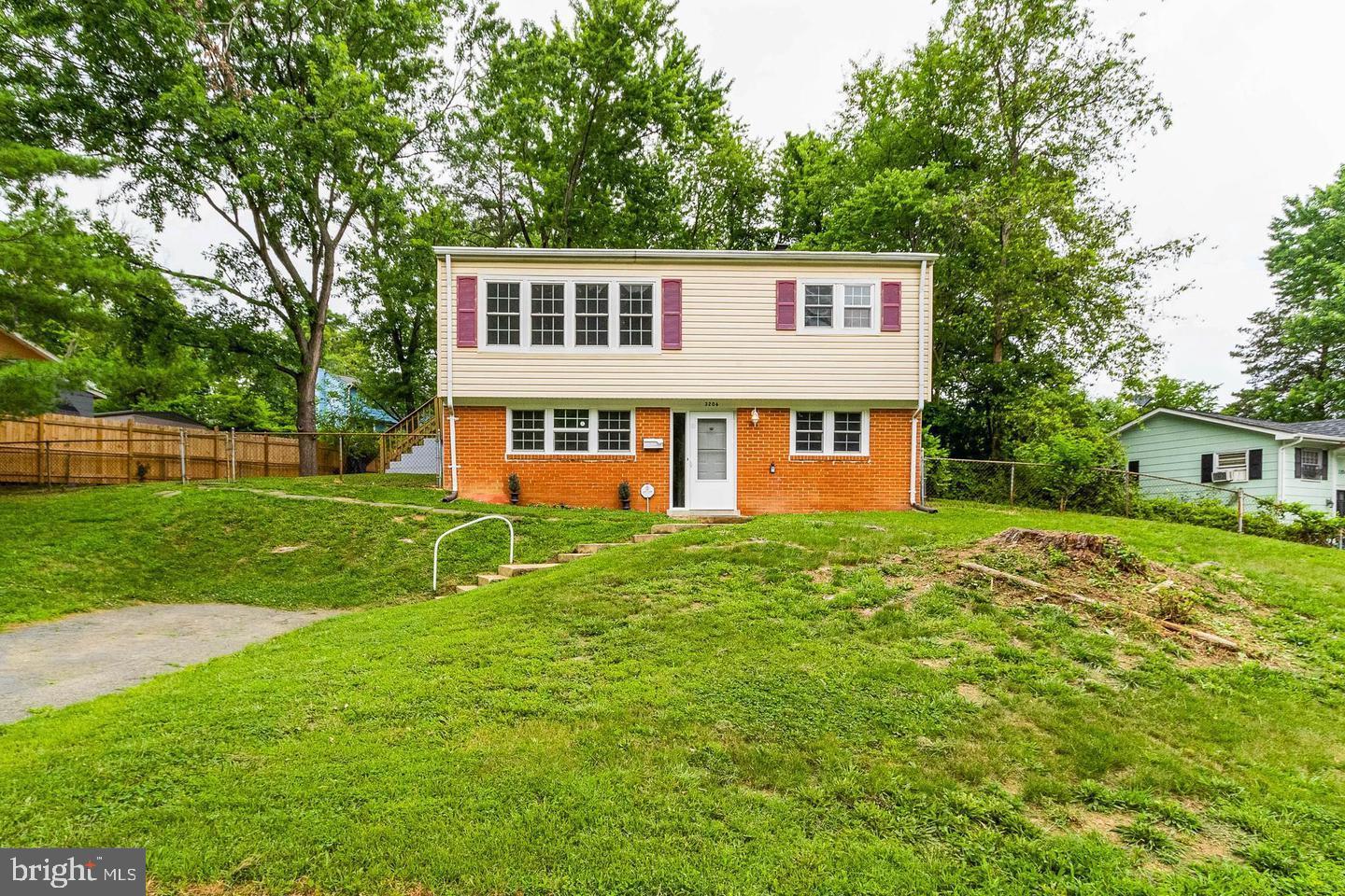 3206 BURBANK LN, WOODBRIDGE, Virginia 22193, 4 Bedrooms Bedrooms, ,2 BathroomsBathrooms,Residential,For sale,3206 BURBANK LN,VAPW2109946 MLS # VAPW2109946 3206 BURBANK LN, WOODBRIDGE, Virginia 22193, 4 Bedrooms Bedrooms, ,2 BathroomsBathrooms,Residential,For sale,3206 BURBANK LN,VAPW2109946 MLS # VAPW2109946