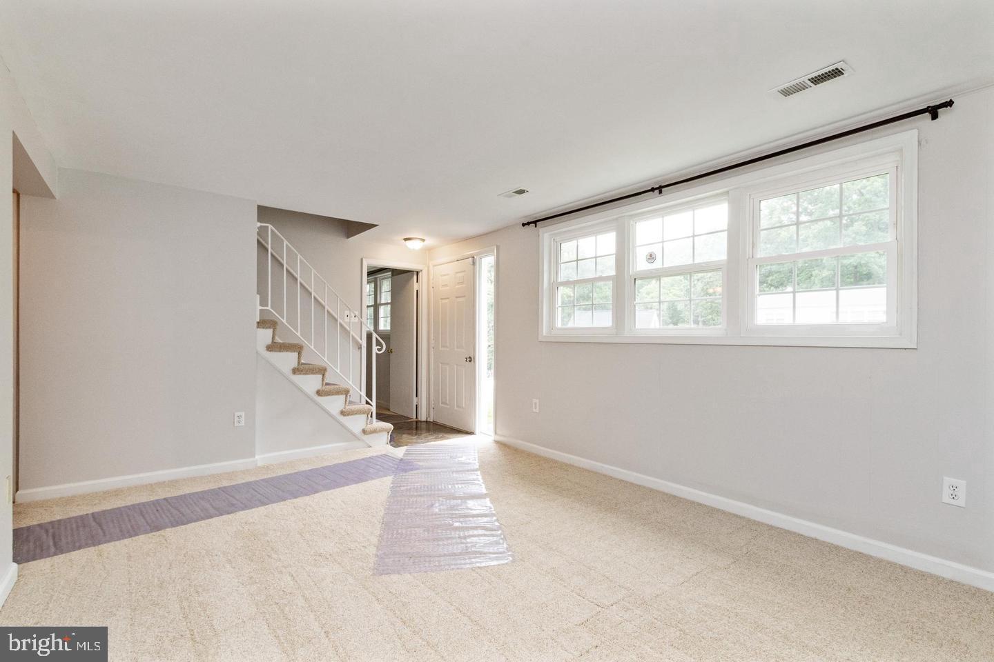 3206 BURBANK LN, WOODBRIDGE, Virginia 22193, 4 Bedrooms Bedrooms, ,2 BathroomsBathrooms,Residential,For sale,3206 BURBANK LN,VAPW2109946 MLS # VAPW2109946 3206 BURBANK LN, WOODBRIDGE, Virginia 22193, 4 Bedrooms Bedrooms, ,2 BathroomsBathrooms,Residential,For sale,3206 BURBANK LN,VAPW2109946 MLS # VAPW2109946