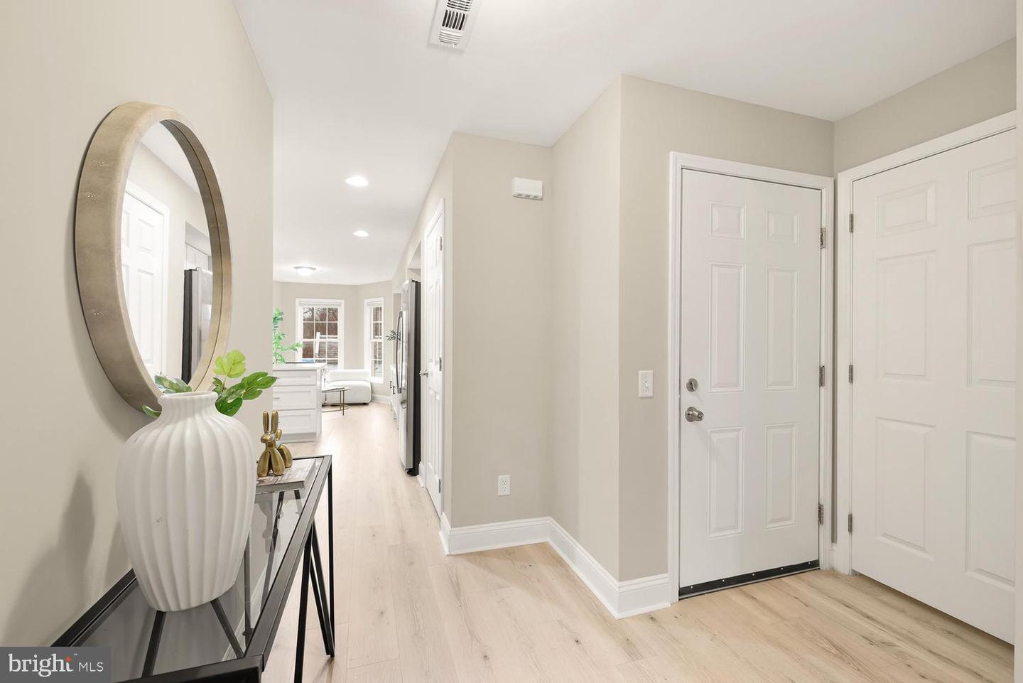 1753 W ST SE #B, WASHINGTON, District Of Columbia 20020, 2 Bedrooms Bedrooms, ,2 BathroomsBathrooms,Residential,For sale,1753 W ST SE #B,DCDC2239814 MLS # DCDC2239814