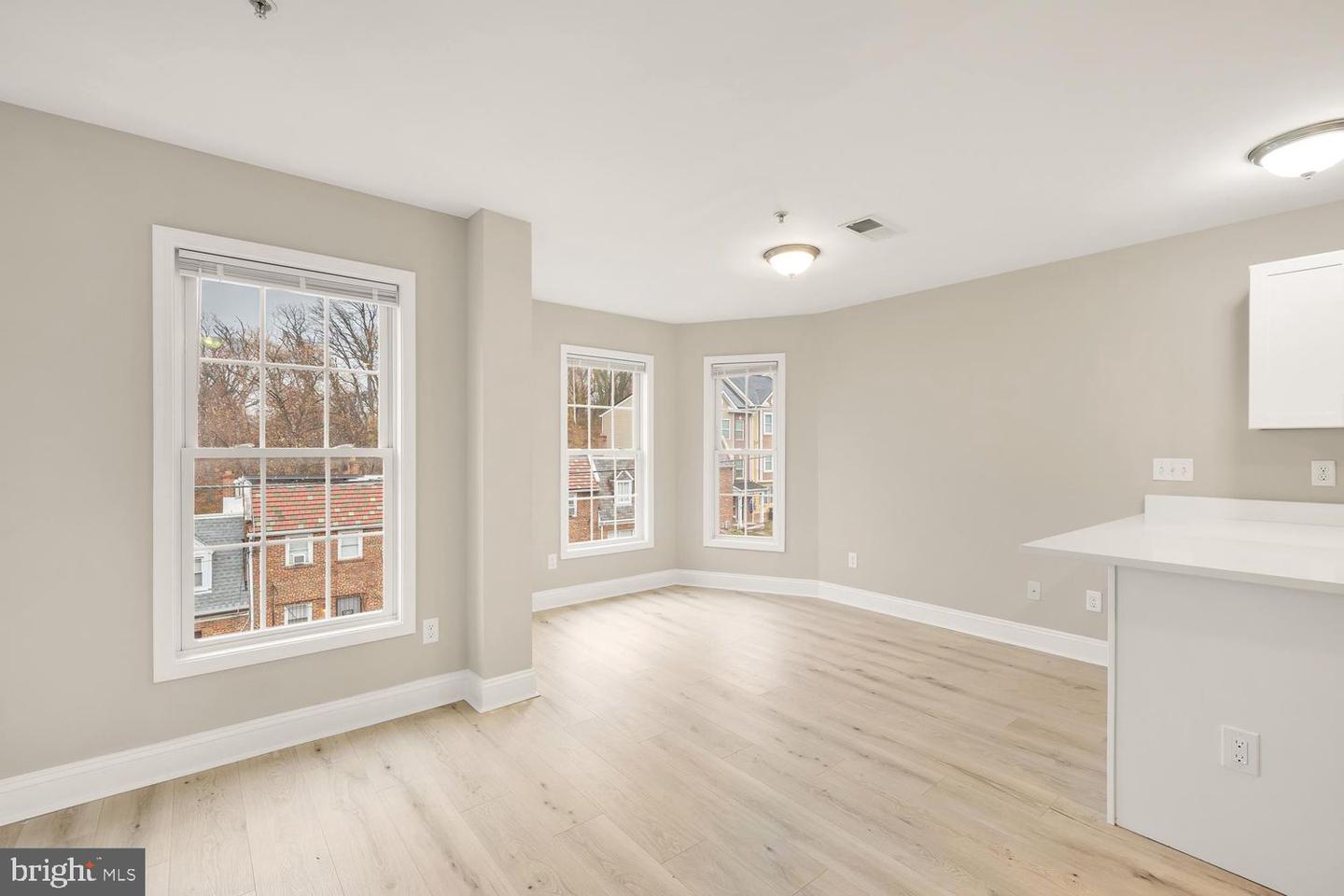 1753 W ST SE #C, WASHINGTON, District Of Columbia 20020, 2 Bedrooms Bedrooms, ,2 BathroomsBathrooms,Residential,For sale,1753 W ST SE #C,DCDC2239828 MLS # DCDC2239828