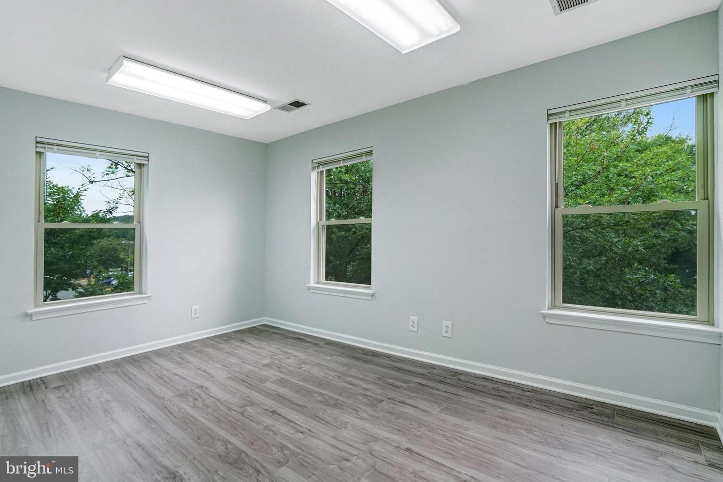 4324-B EVERGREEN LN #F2-2, ANNANDALE, Virginia 22003, ,Land,For sale,4324-B EVERGREEN LN #F2-2,VAFX2261132 MLS # VAFX2261132