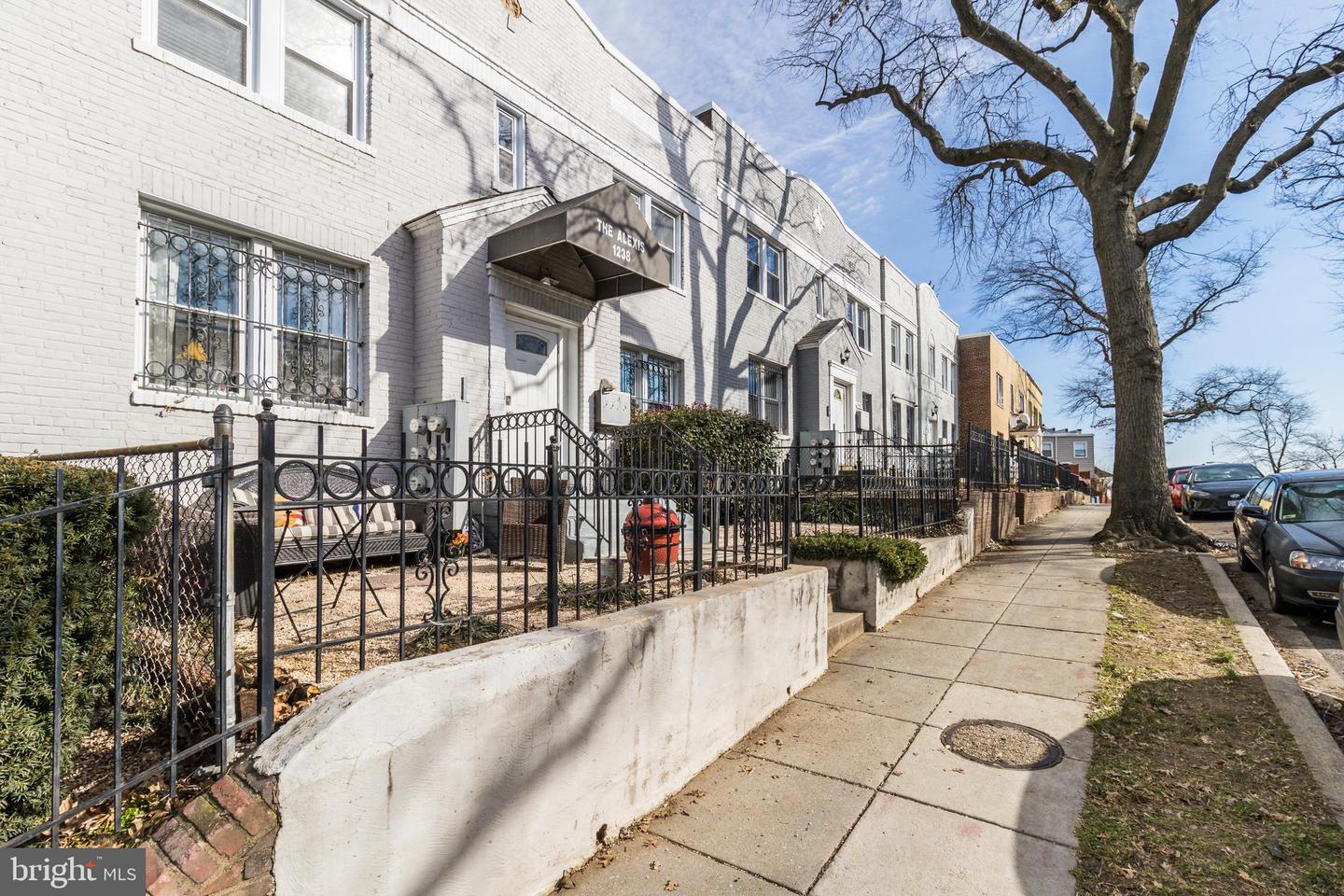 1238 QUEEN ST NE #3, WASHINGTON, District Of Columbia 20002, 2 Bedrooms Bedrooms, ,1 BathroomBathrooms,Residential,For sale,1238 QUEEN ST NE #3,DCDC2153210 MLS # DCDC2153210